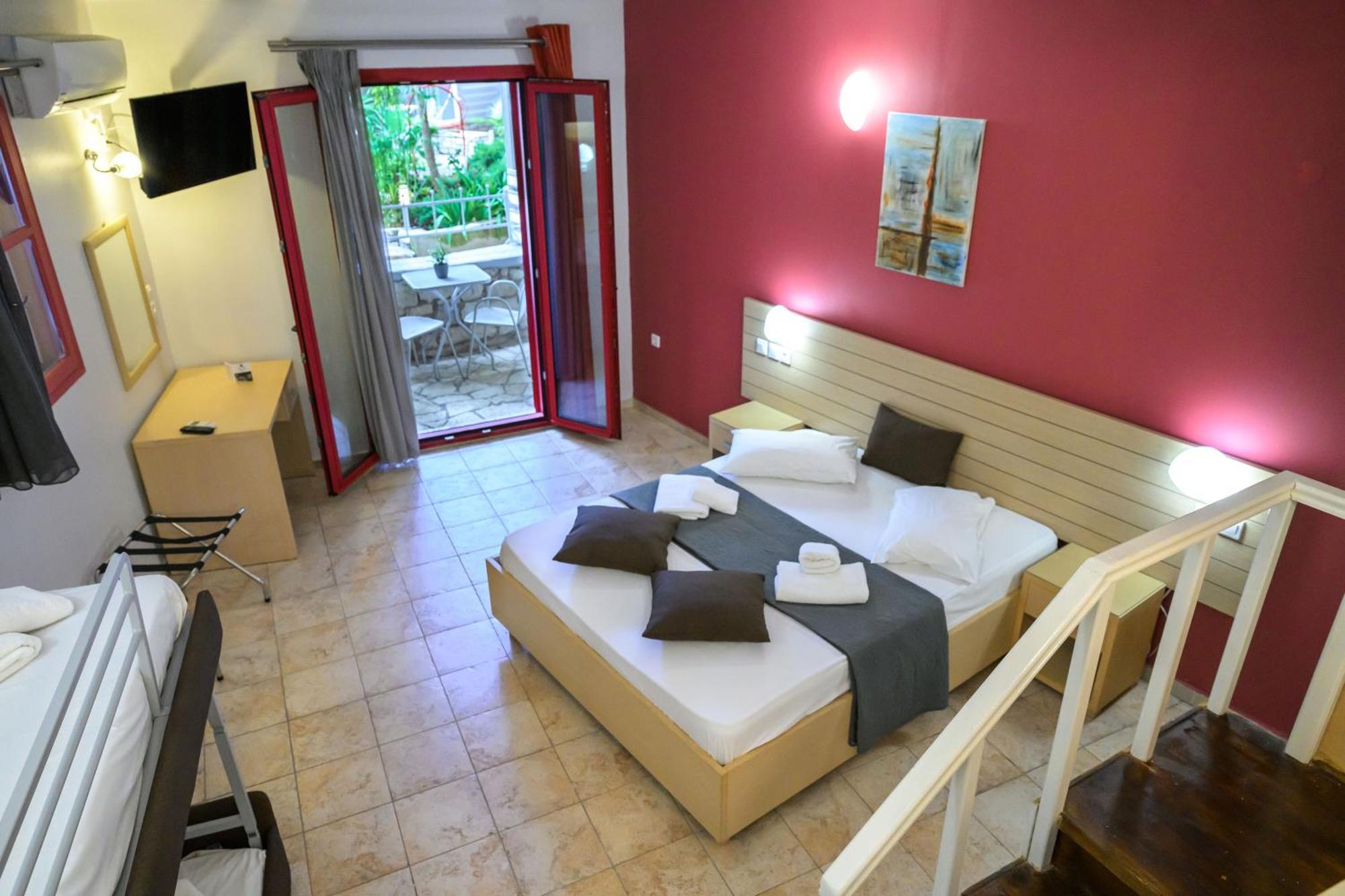 Rouda Bay Beach Hotel Mikros Gialos Exterior foto